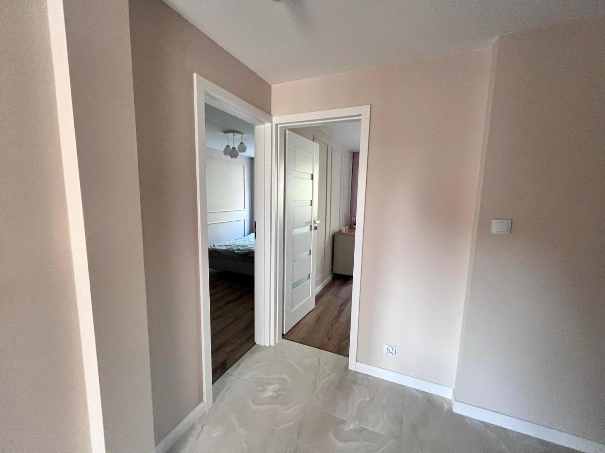 Prestige Apartment Bohaterow Warszawy 凯尔采 外观 照片